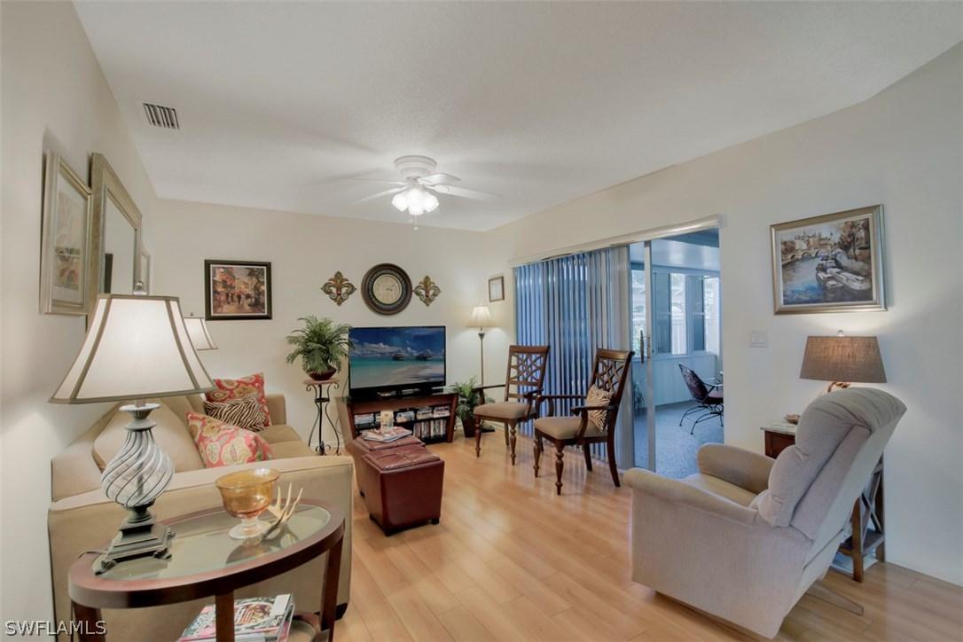 6862 Bogey Dr., Fort Myers, FL 33919