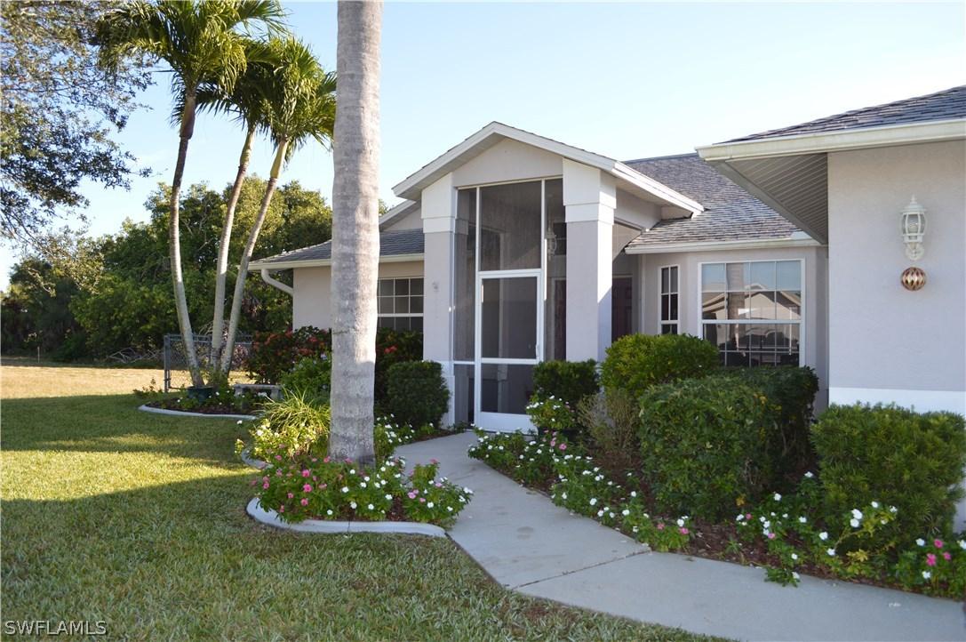 1243 SW 4th Pl., Cape Coral, FL 33991