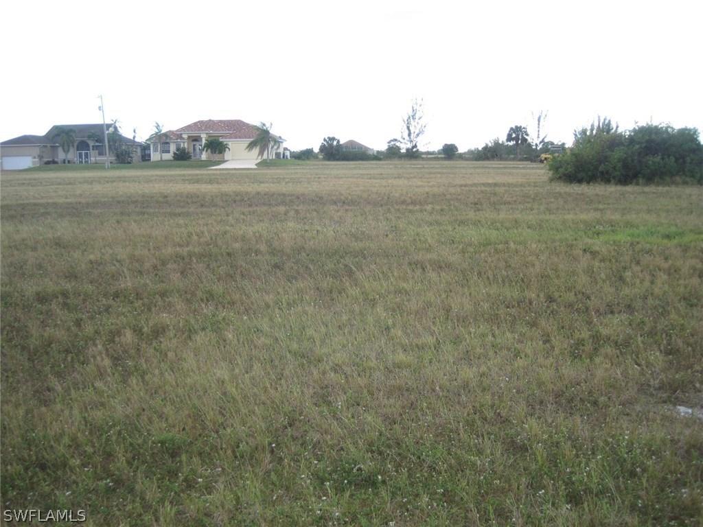 4318 NW 40th Ter., Cape Coral, FL 33993