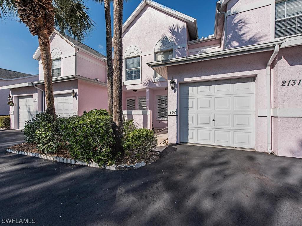 2131 Tama Cir. #202, Naples, FL 34112