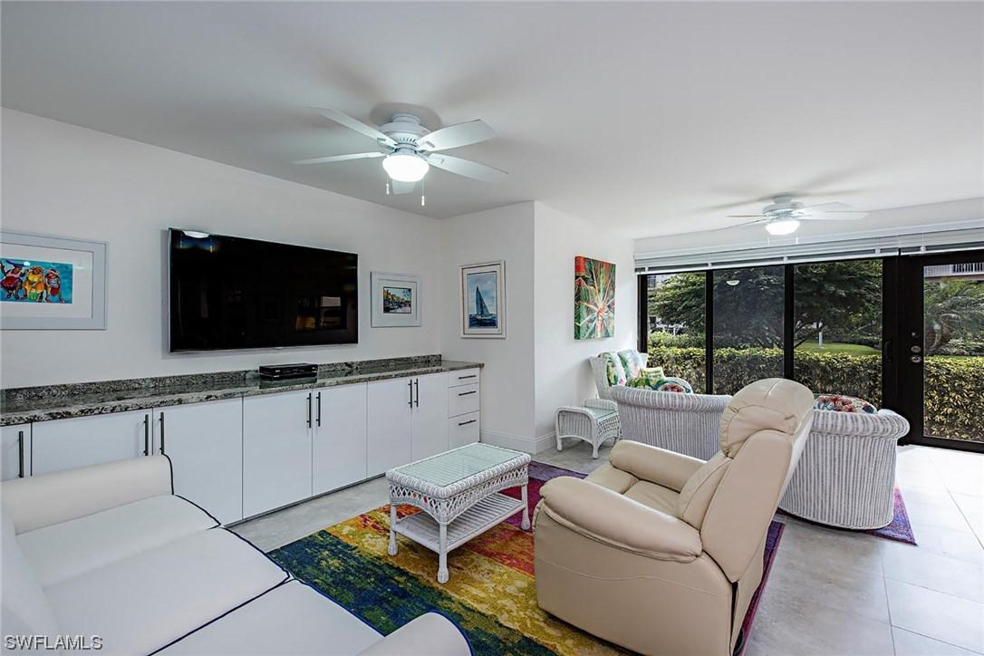 3450 Gulf Shore Blvd. #104, Naples, FL 34103