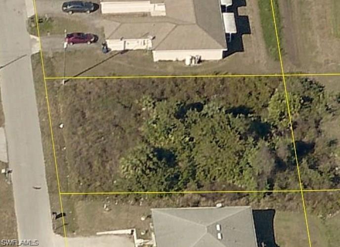 737/739 Ichabod Ave., Lehigh Acres, FL 33973