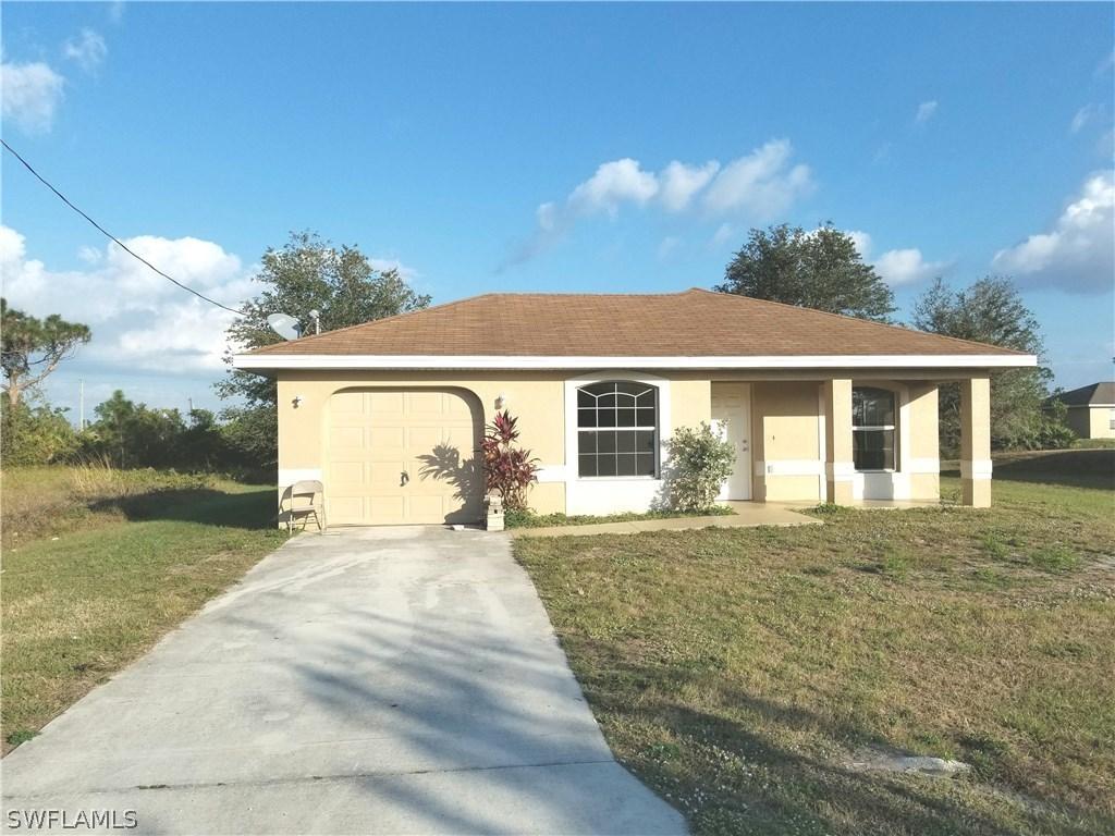 833 Vespucci Ave., Lehigh Acres, FL 33974