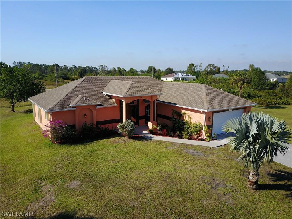 312 Ranier Ave., Lehigh Acres, FL 33974