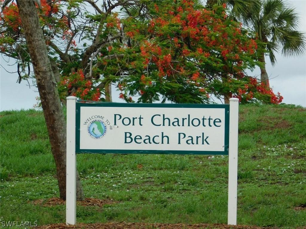 719 Haleybury St., Port Charlotte, FL 33948