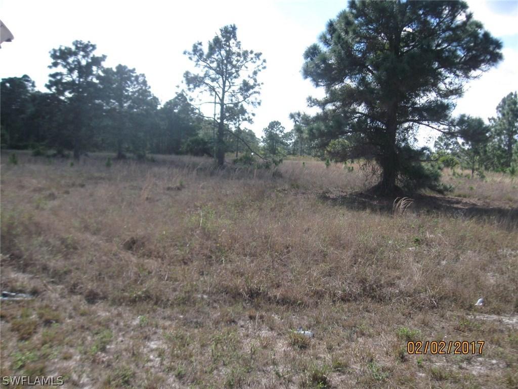 818 Newell St., Lehigh Acres, FL 33974