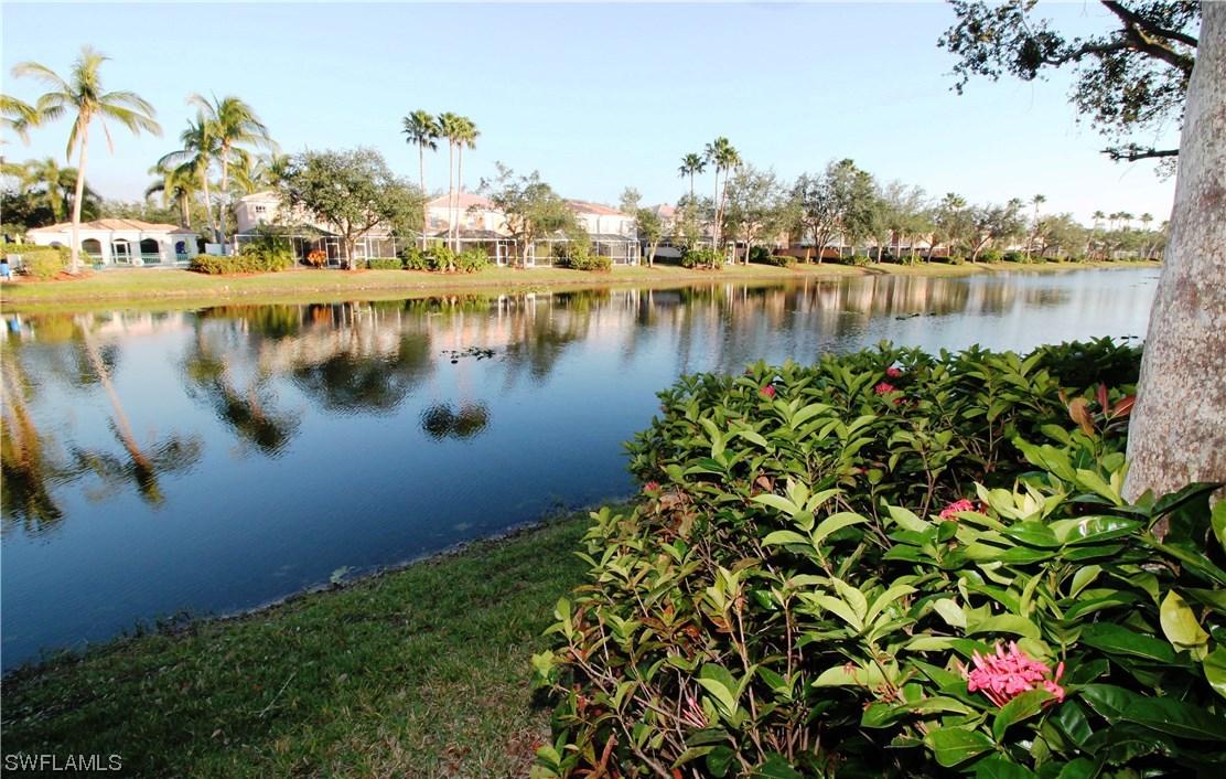 5681 Cove Cir., Naples, FL 34119