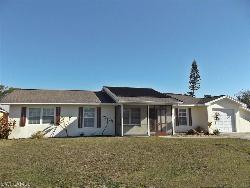 19361 Coraltree Ct., Lehigh Acres, FL 33936