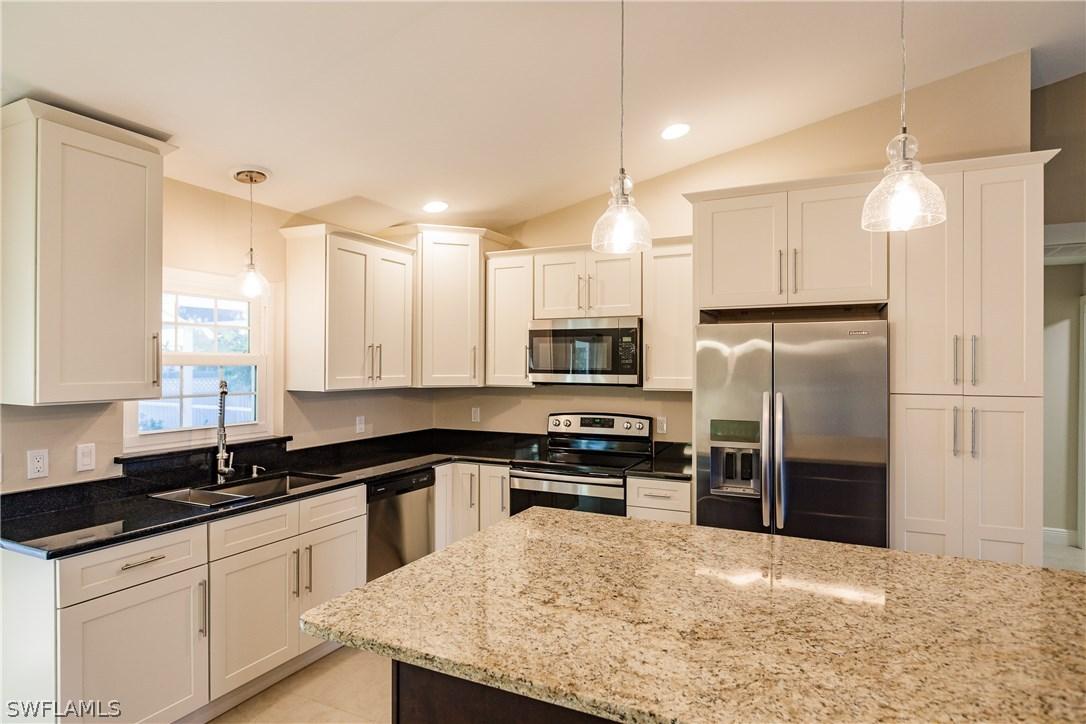 1420 NW 10th Ter., Cape Coral, FL 33993