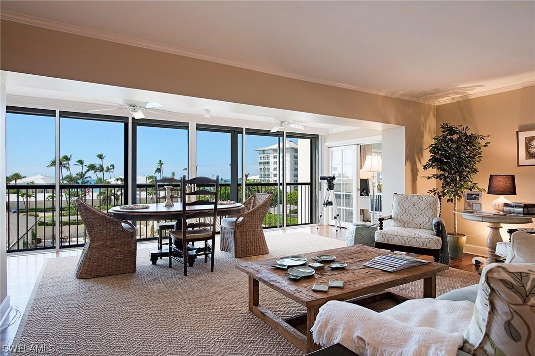 2650 Gulf Shore Blvd. #203, Naples, FL 34103