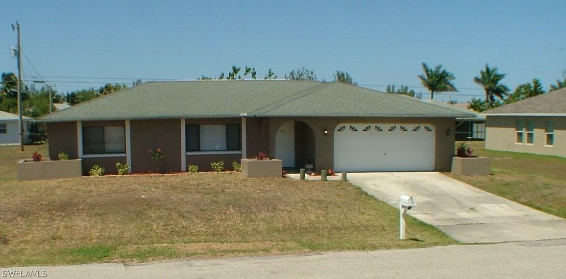 213 SE 25th Ln., Cape Coral, FL 33904