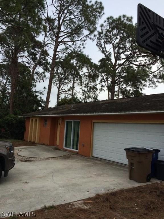 2413 Lola Ave., Lehigh Acres, FL 33973