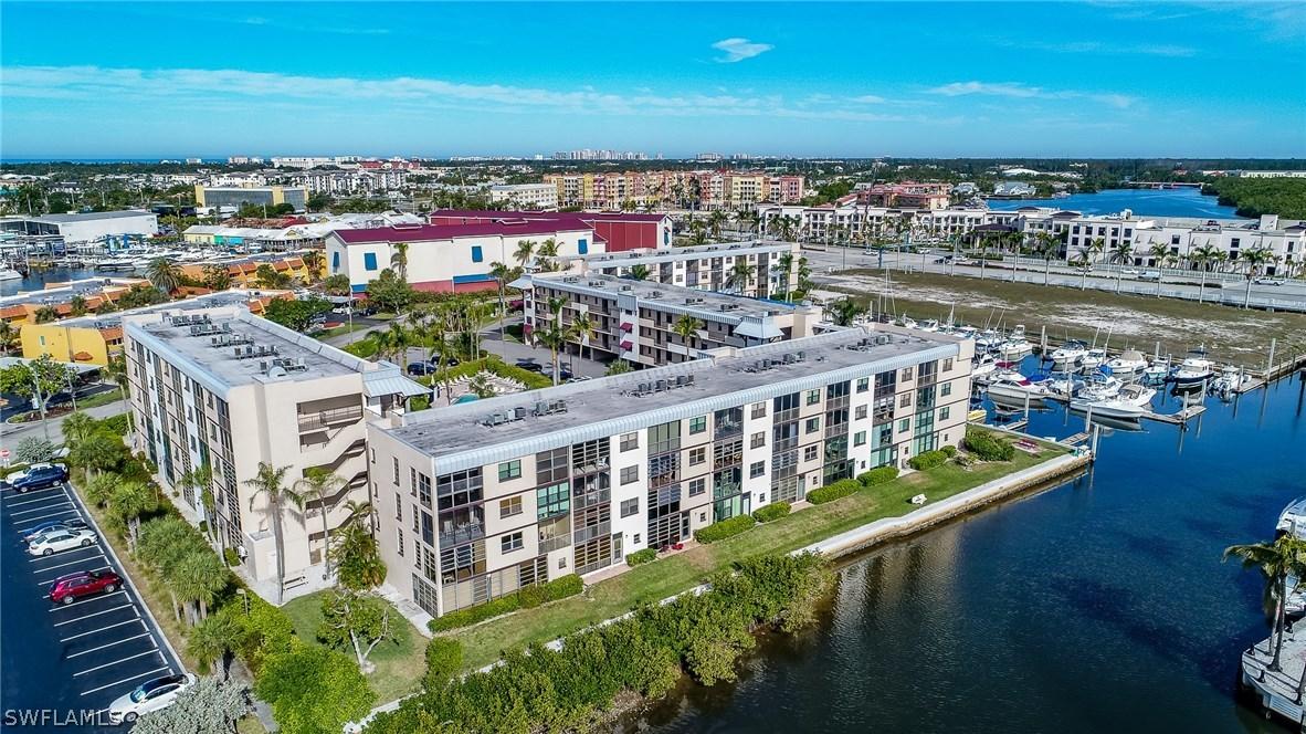 803 River Point Dr. #304B, Naples, FL 34102