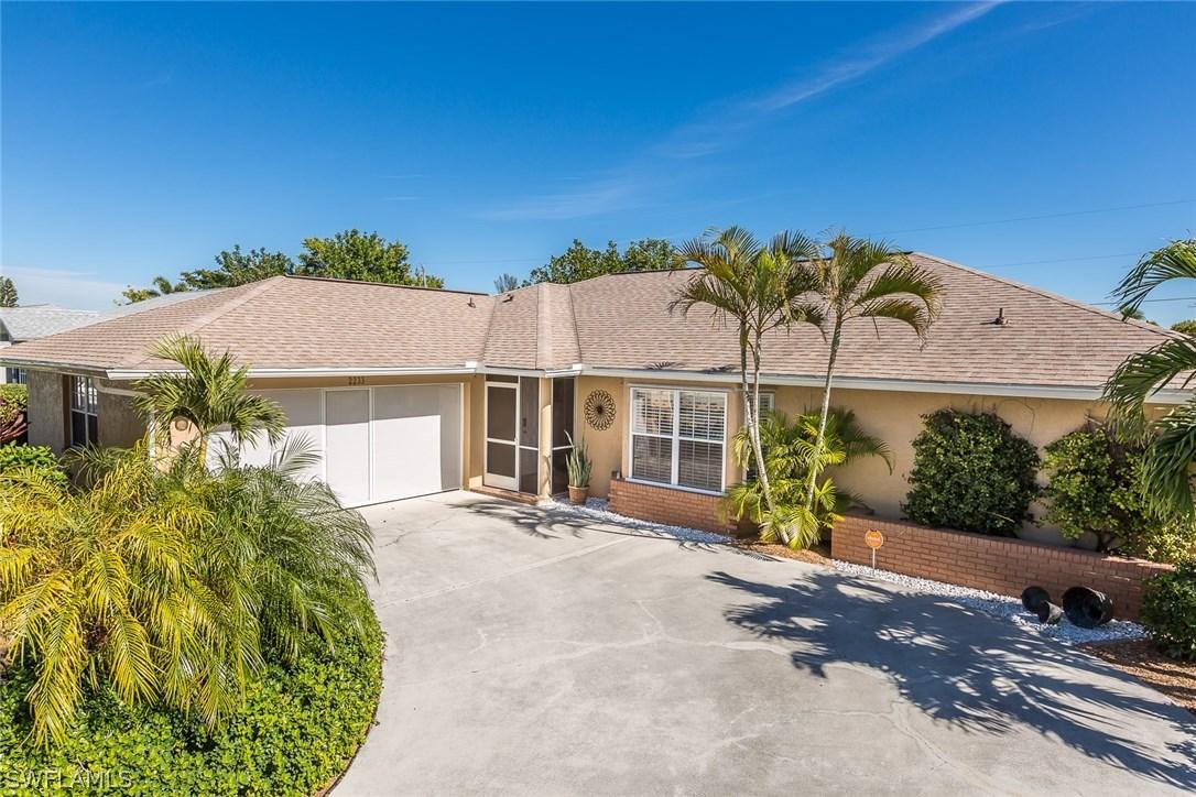 2233 SW 12th Pl., Cape Coral, FL 33991
