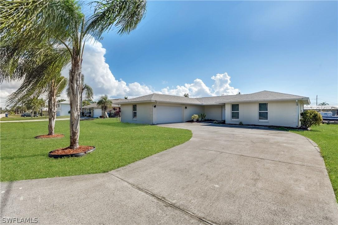 6421 Park Rd., Fort Myers, FL 33908