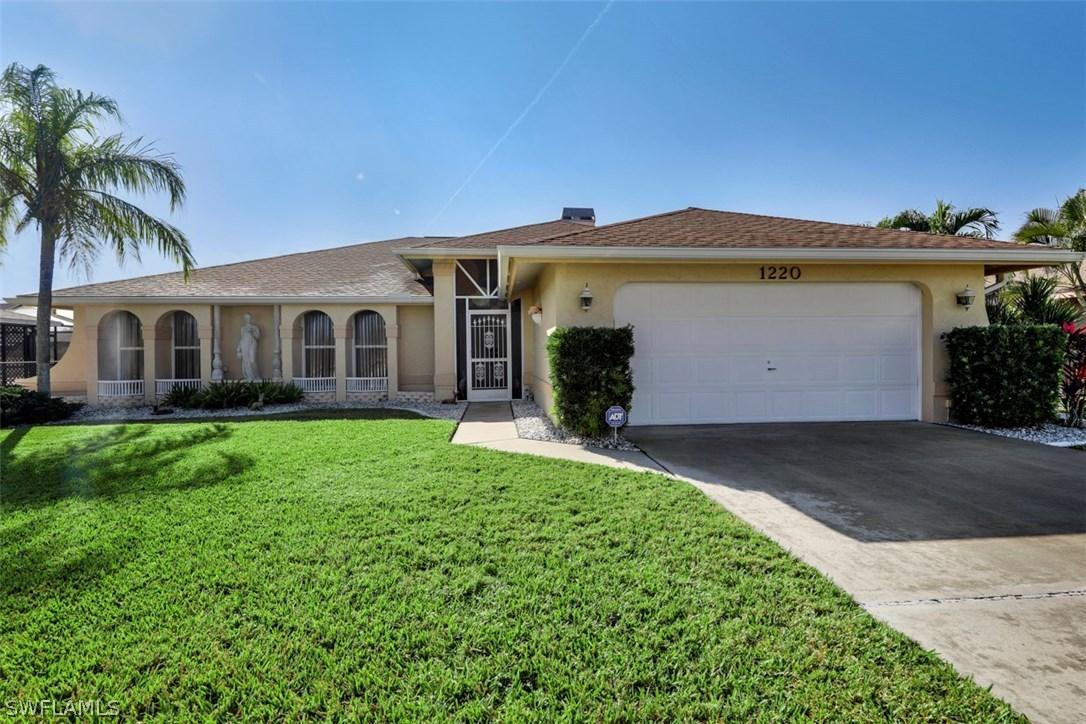 1220 SE 37th St., Cape Coral, FL 33904