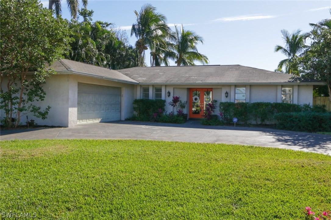 5679 Shaddelee Ln., Fort Myers, FL 33919