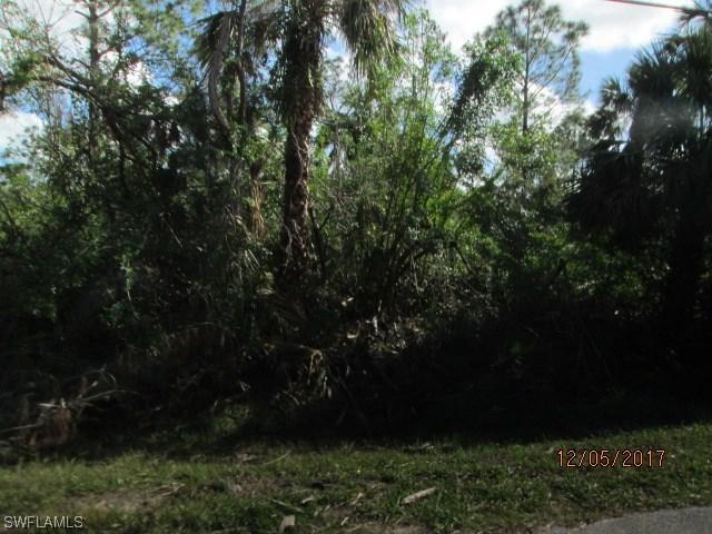 11th St Sw, Naples, FL 34117