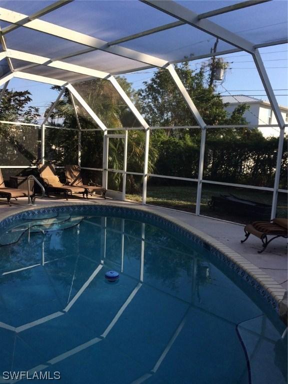 852 94th Ave., Naples, FL 34108