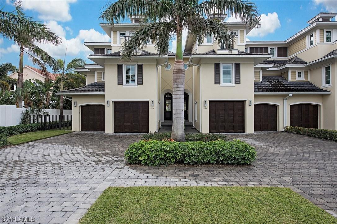 436 2nd Ave., Naples, FL 34102