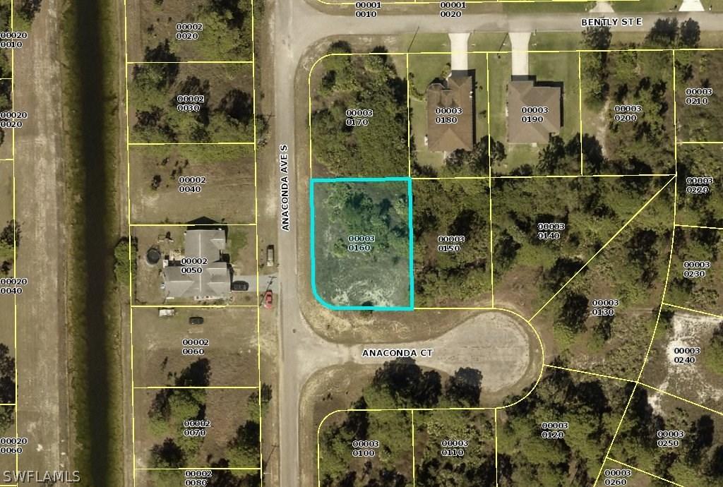 705 Anaconda Ct., Lehigh Acres, FL 33974