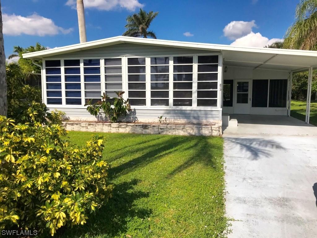 873 Manatee Rd., Naples, FL 34114