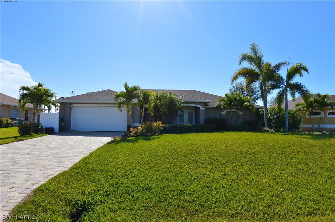 306 SW 30th Ter., Cape Coral, FL 33914