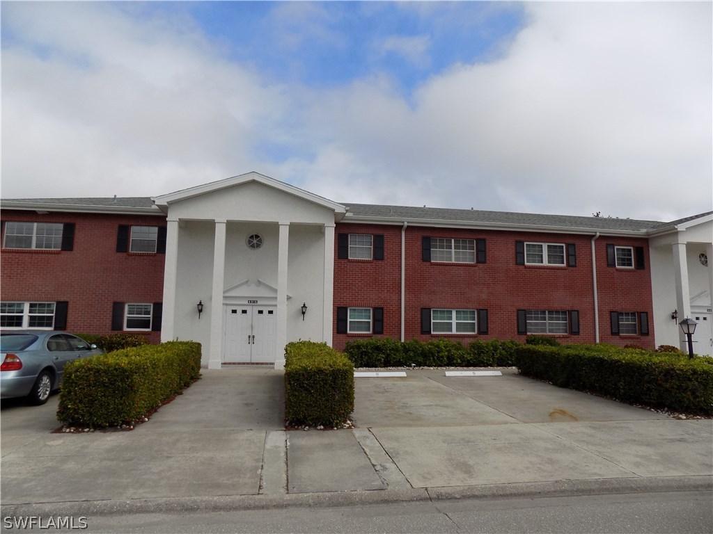 6915 Edgewater Cir., Fort Myers, FL 33919