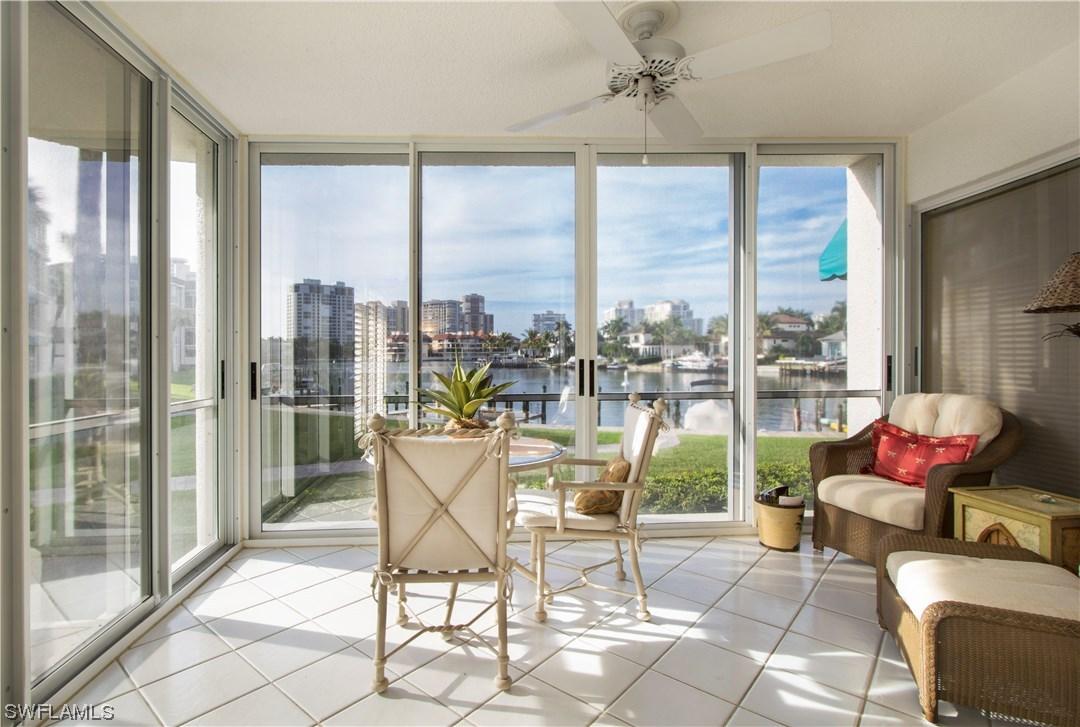 355 Park Shore Dr. #113, Naples, FL 34103