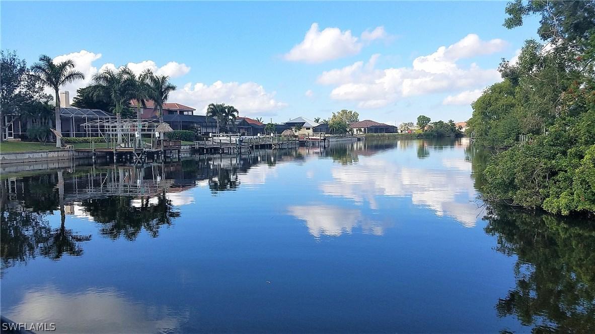 2710 SW 28th Pl., Cape Coral, FL 33914