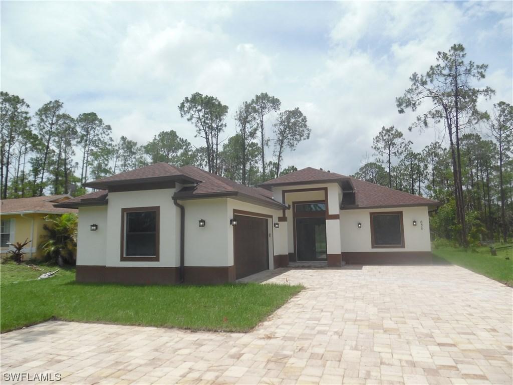 635 18th St., Naples, FL 34117