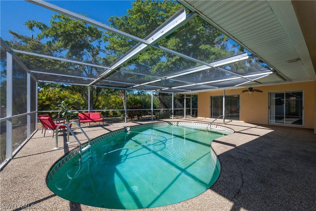 17644 Taylor Dr., Fort Myers, FL 33908