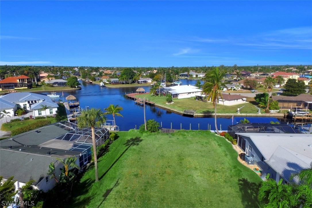 5042 Saxony Ct., Cape Coral, FL 33904