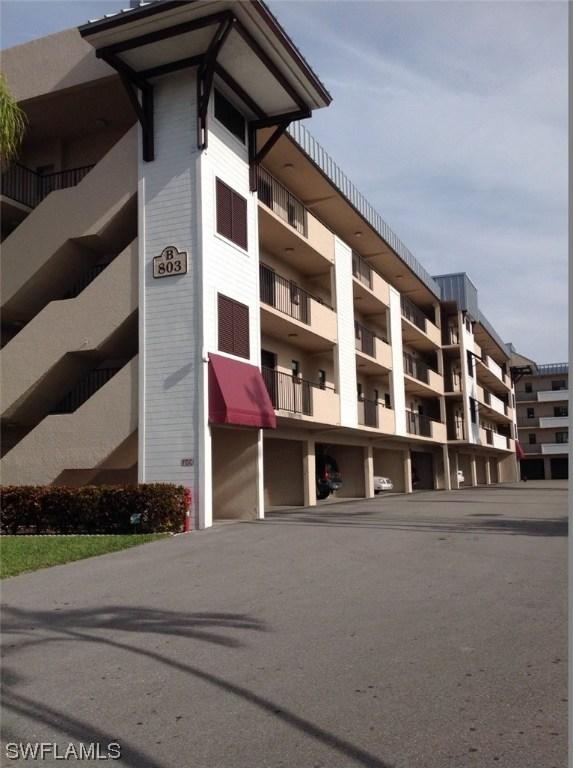 803 River Point Dr. #202B, Naples, FL 34102