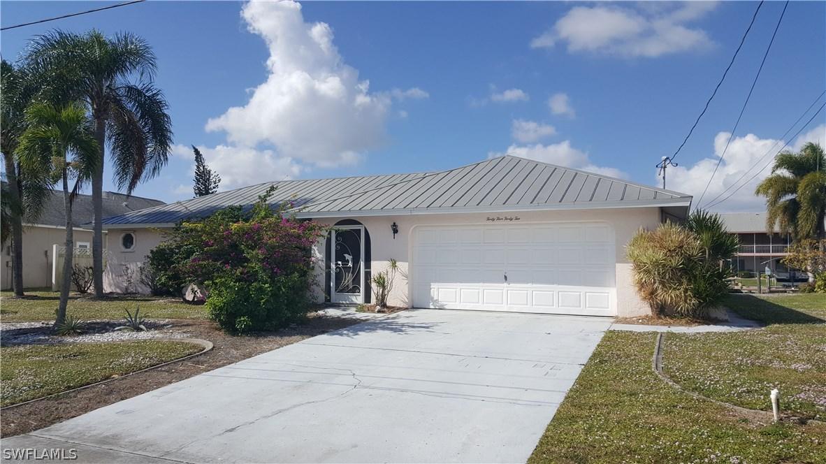 4542 SE 6th Ct., Cape Coral, FL 33904