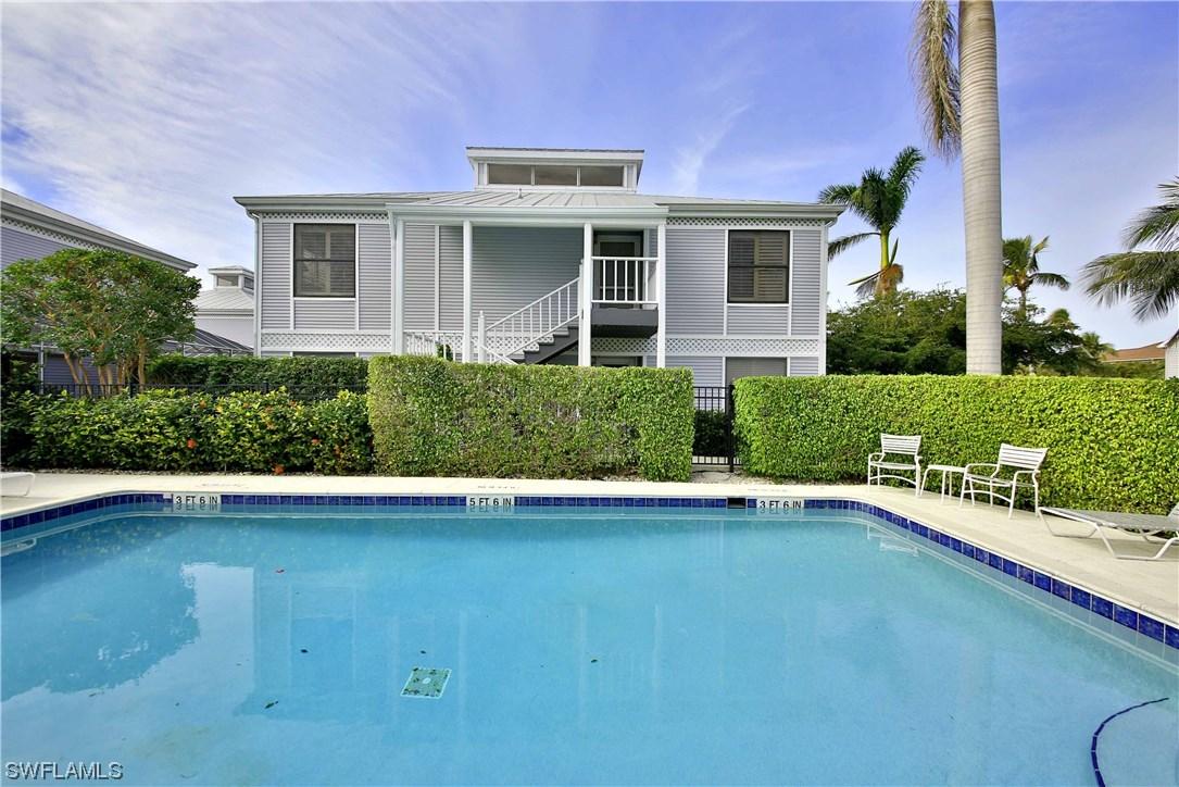 218 6th Ave. #14, Naples, FL 34102