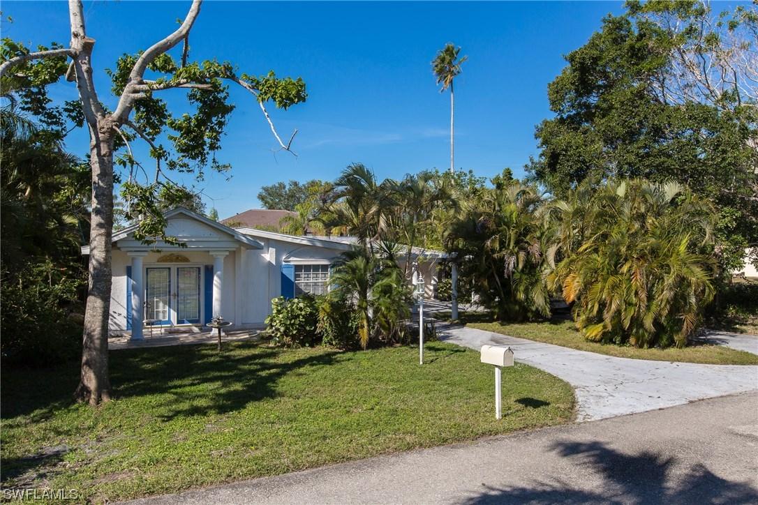 27098 Del Ln., Bonita Springs, FL 34135