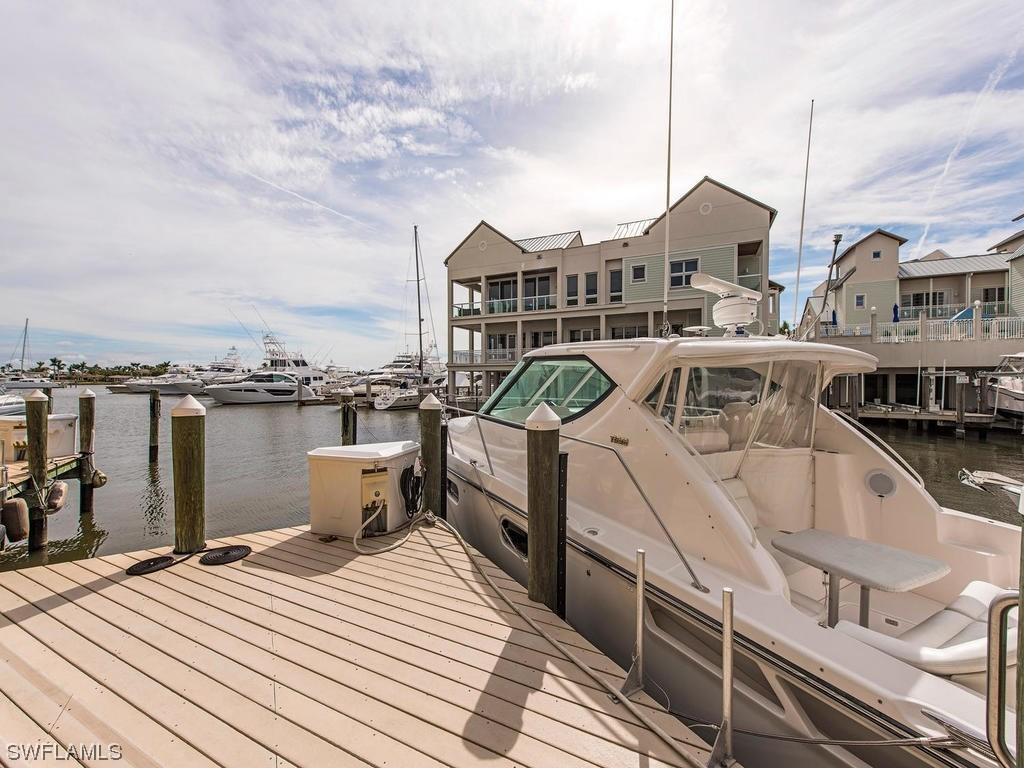 909 10th St., Naples, FL 34102