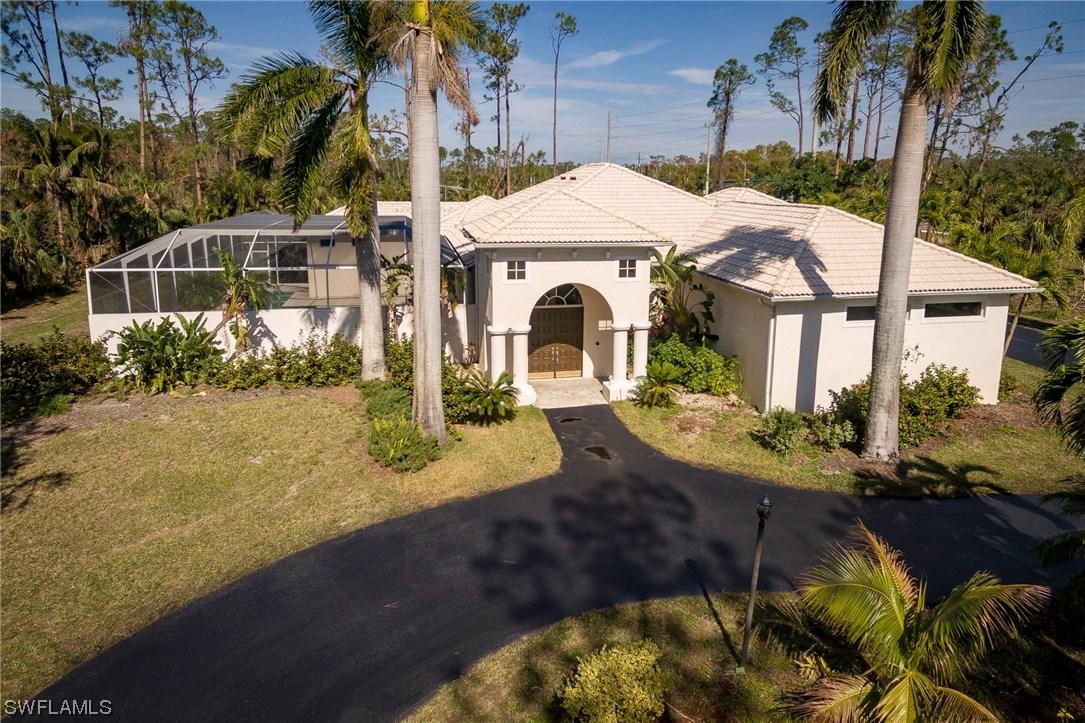 4055 1st Ave., Naples, FL 34119