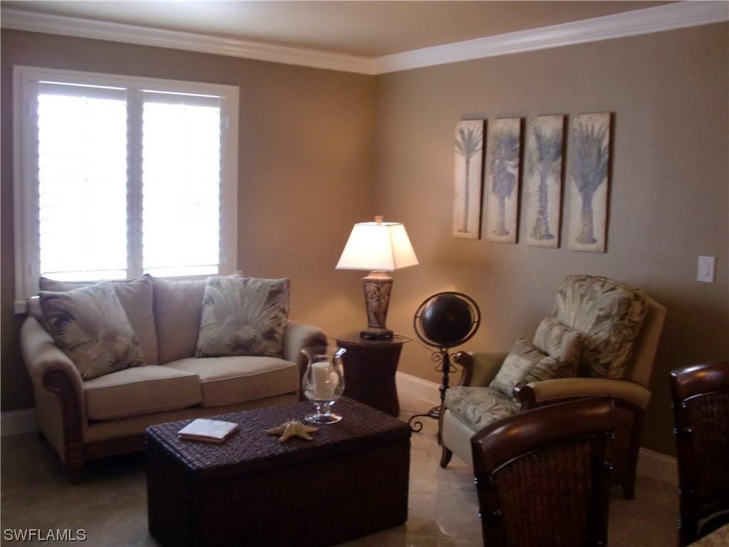 980 7th Ave. #105, Naples, FL 34102