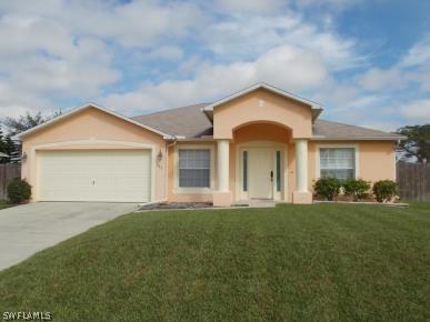 423 SE 13th Ter., Cape Coral, FL 33990