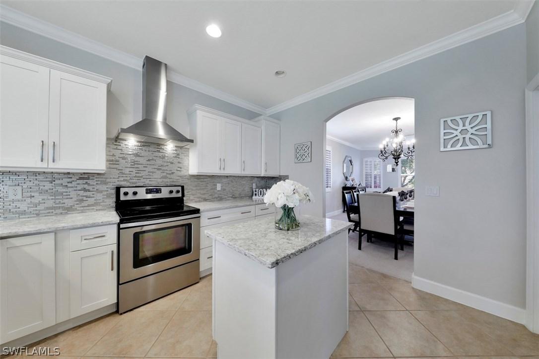 13877 Farnese Dr., Estero, FL 33928