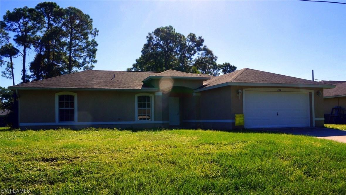 202 Floyd Ave., Lehigh Acres, FL 33971