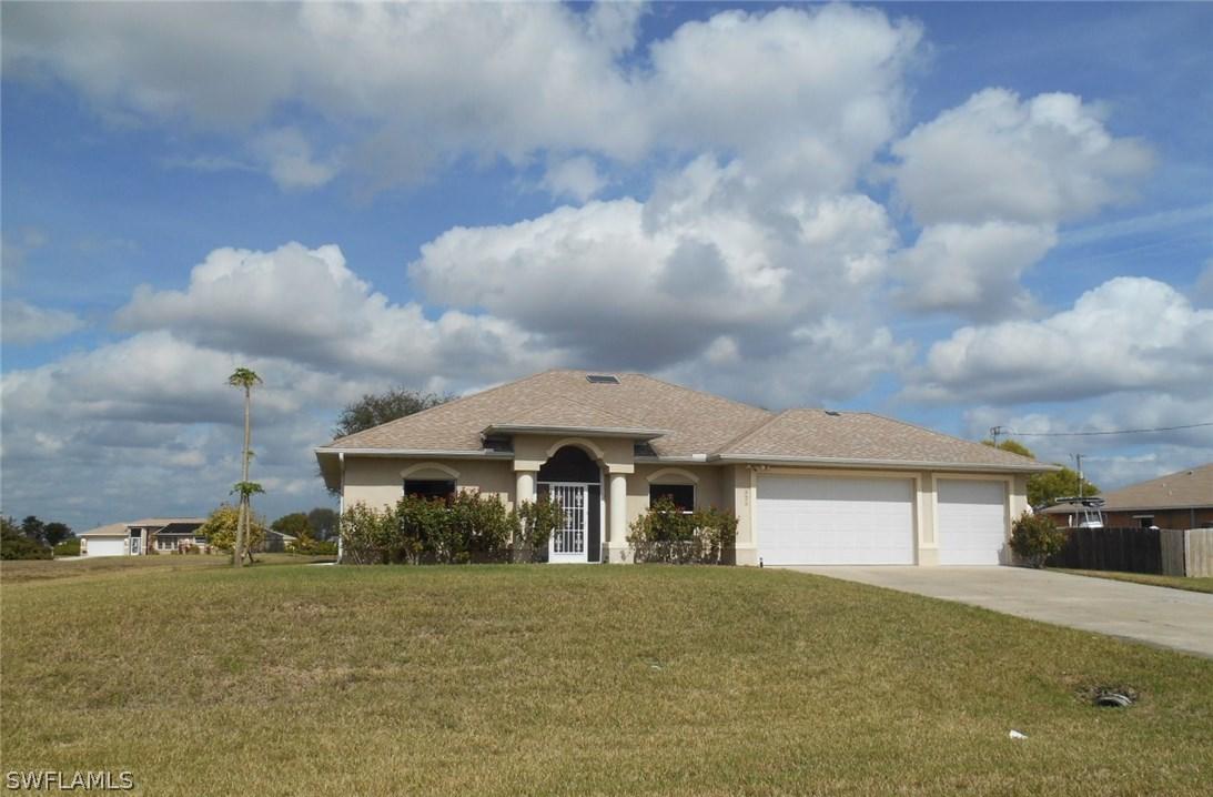 325 NW 25th Ter., Cape Coral, FL 33993