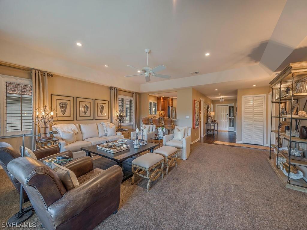 225 5th Ave. #203, Naples, FL 34102