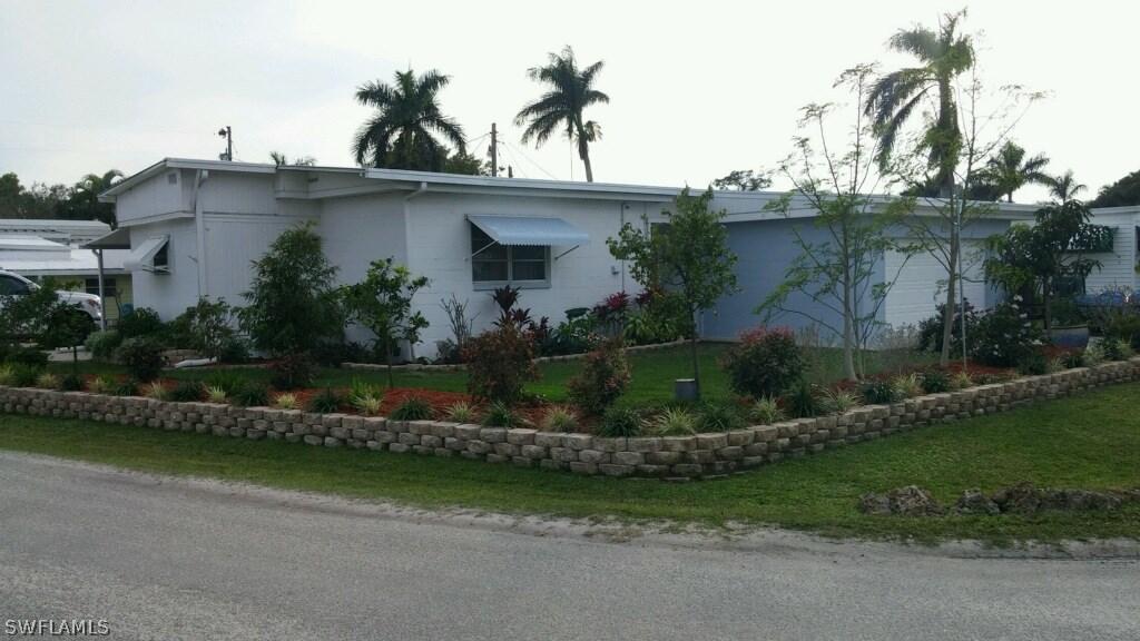 5597 Short St., St. James City, FL 33956