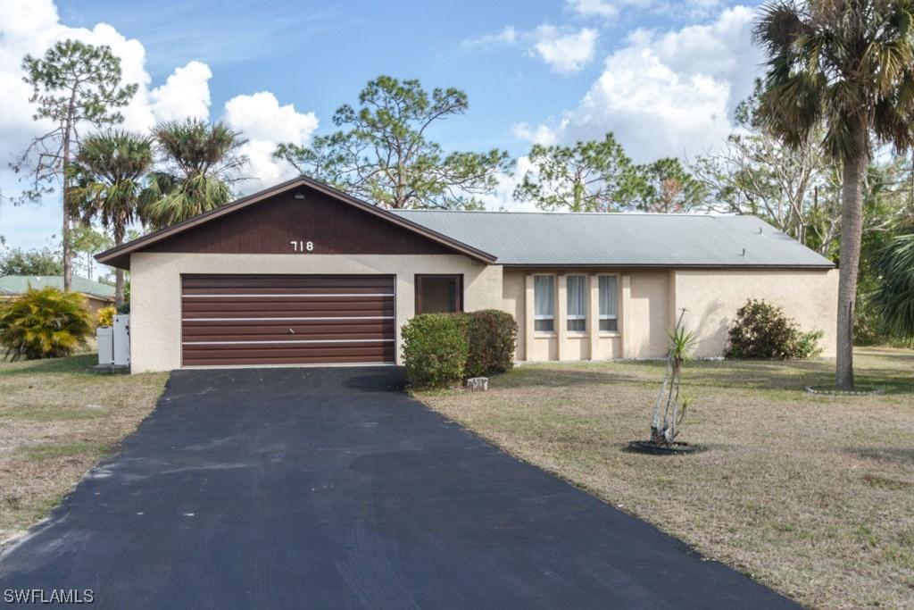 718 Richmond Ave., Lehigh Acres, FL 33972