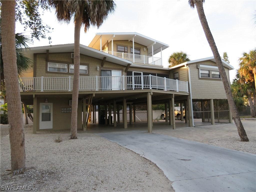 137 Madison Ct., Fort Myers Beach, FL 33931