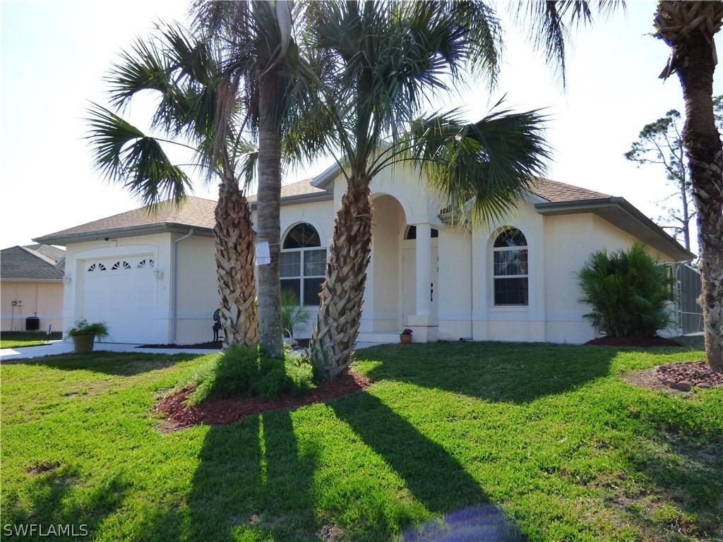 507 Poinsettia Ave., Lehigh Acres, FL 33972