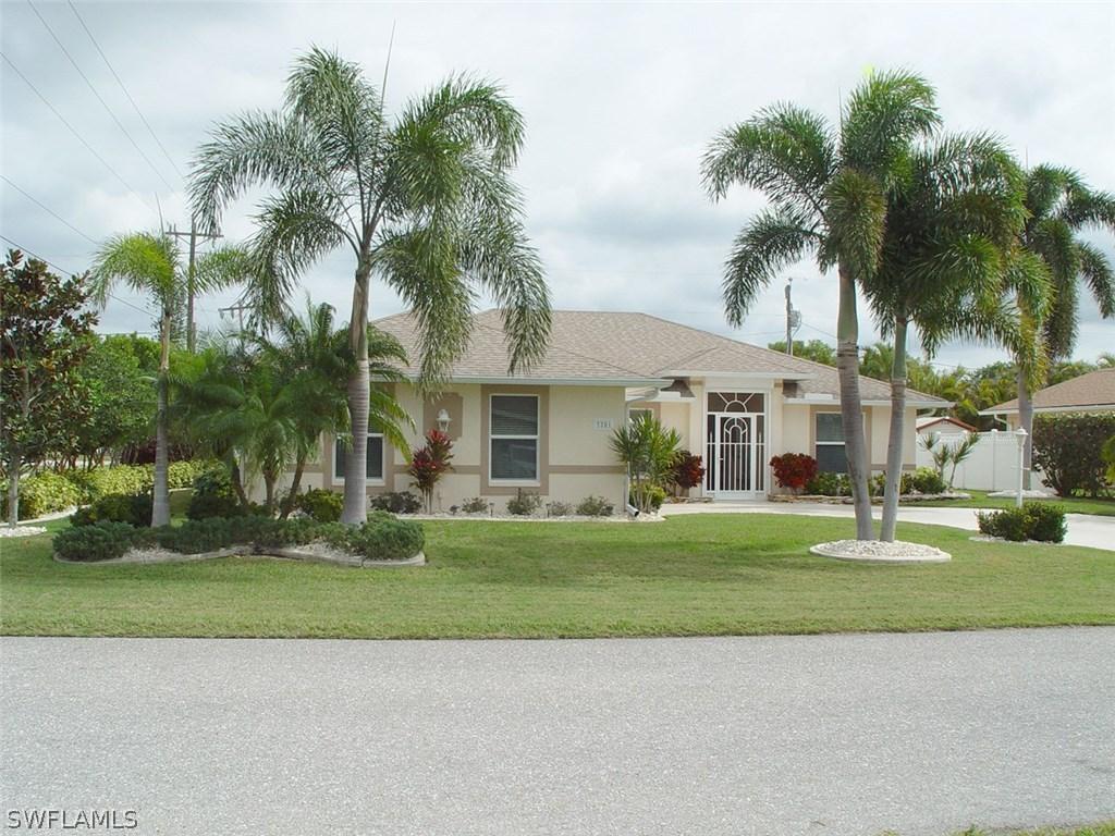 3201 SE 8th Pl., Cape Coral, FL 33904